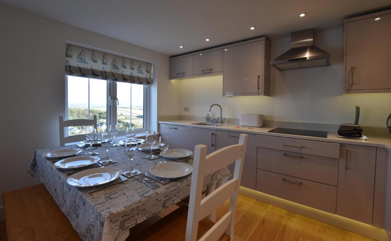 Whispers - 4 Bedroom Modern Family Holiday Home In Salcombe Sleeps 8 Екстер'єр фото