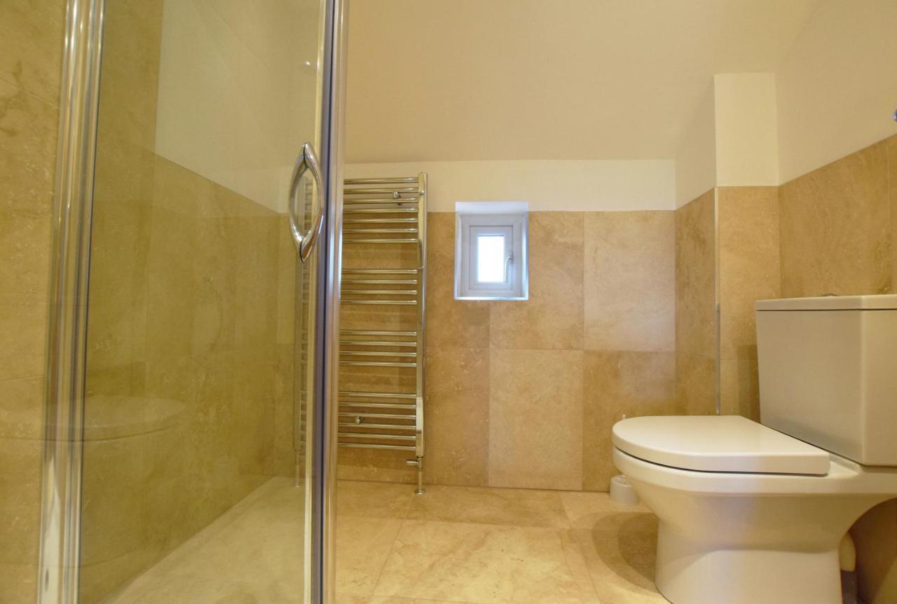 Whispers - 4 Bedroom Modern Family Holiday Home In Salcombe Sleeps 8 Екстер'єр фото