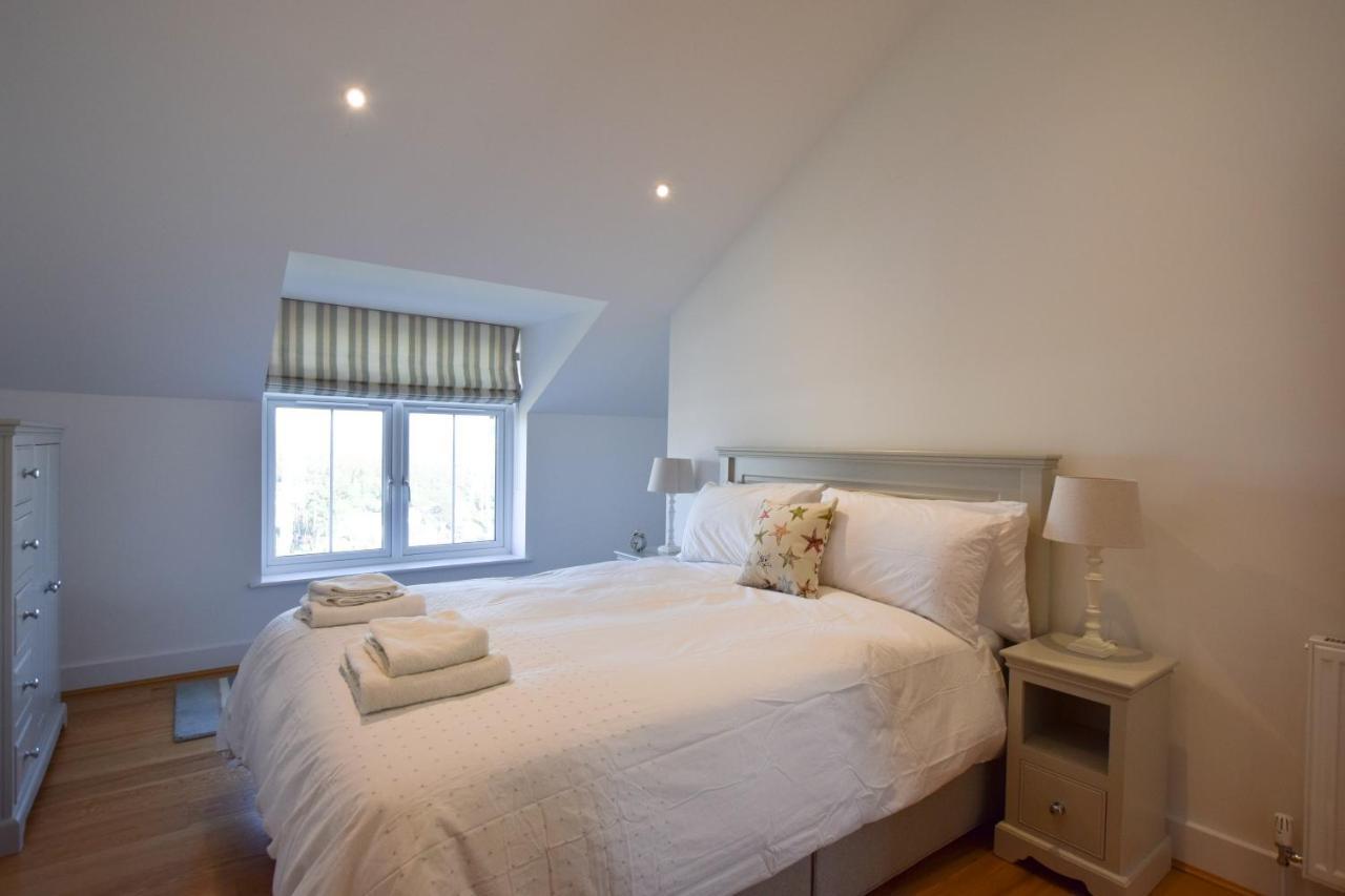 Whispers - 4 Bedroom Modern Family Holiday Home In Salcombe Sleeps 8 Екстер'єр фото